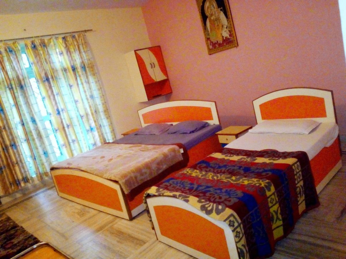 Hotel Surya Laxman Jhula Rishīkesh Exterior foto