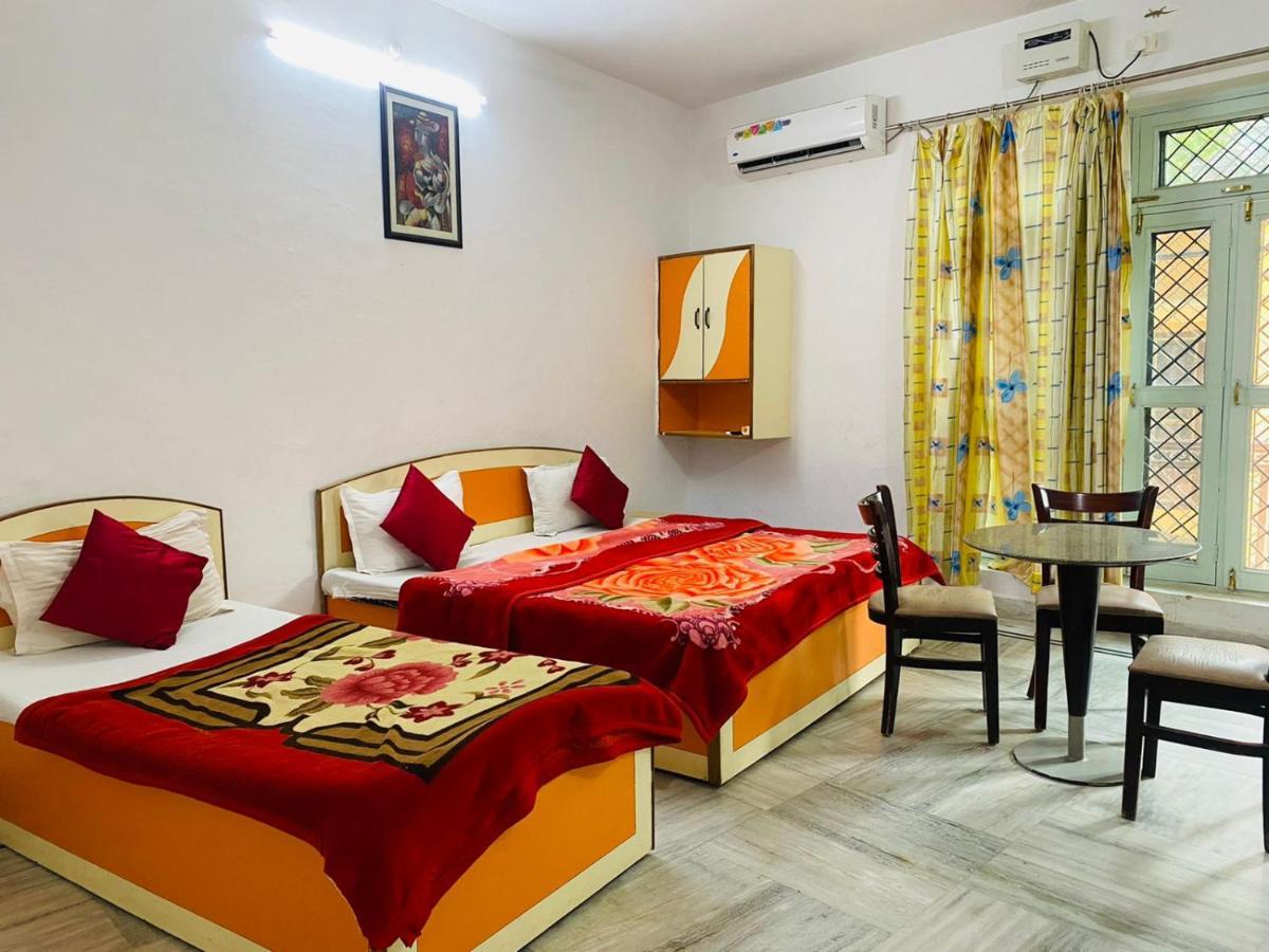 Hotel Surya Laxman Jhula Rishīkesh Exterior foto