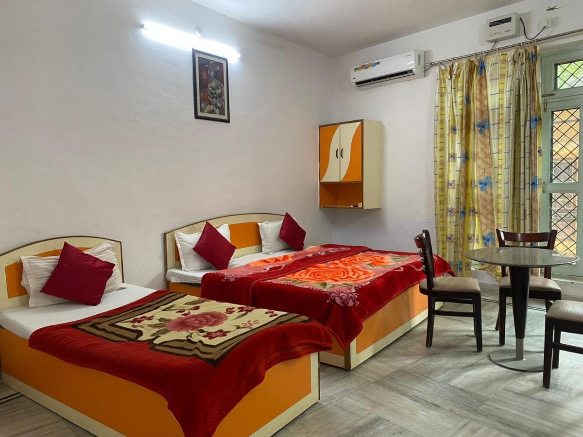 Hotel Surya Laxman Jhula Rishīkesh Exterior foto